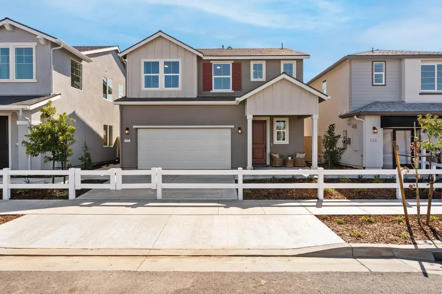 1433 W Payson Avenue, Visalia, CA 93291 - #3