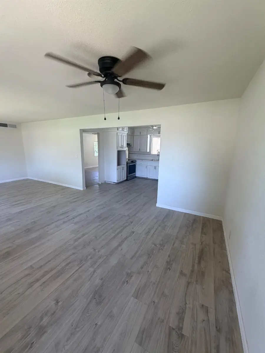 435 S Armstrong, Fresno, CA 93727 - #3