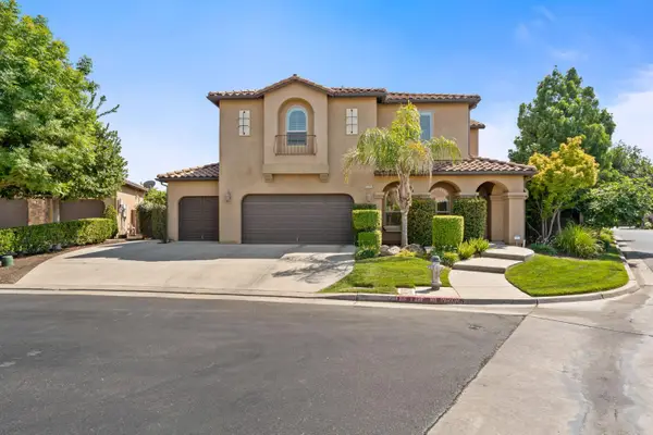 1495 E Via Mirasol Lane, Fresno, CA 93730