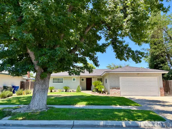 4425 E Indianapolis Avenue, Fresno, CA 93726