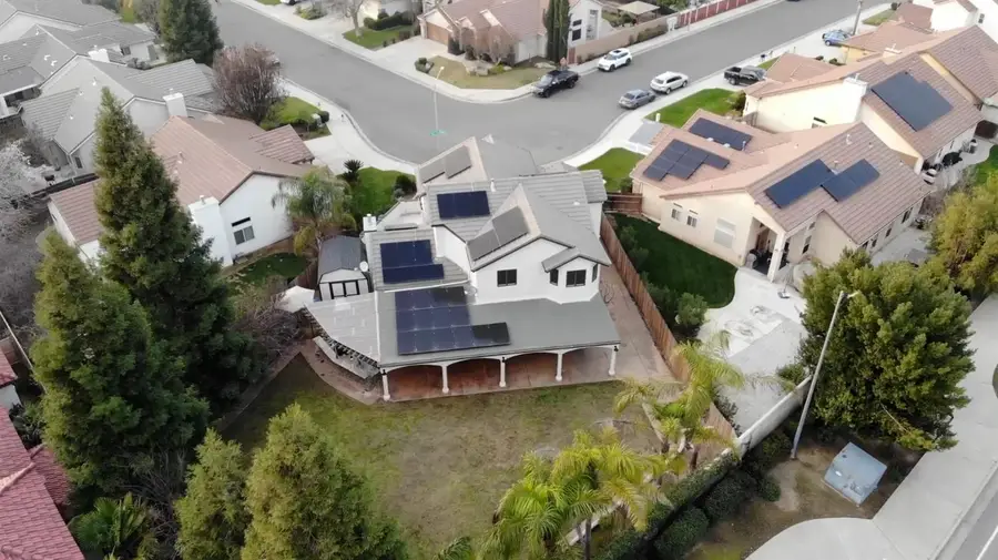 2991 E Cromwell Avenue, Fresno, CA 93720 - #3