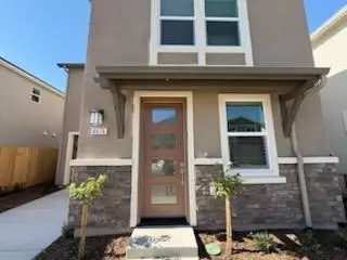 6575 E Cresthaven Drive, Fresno, CA 93727 - #3