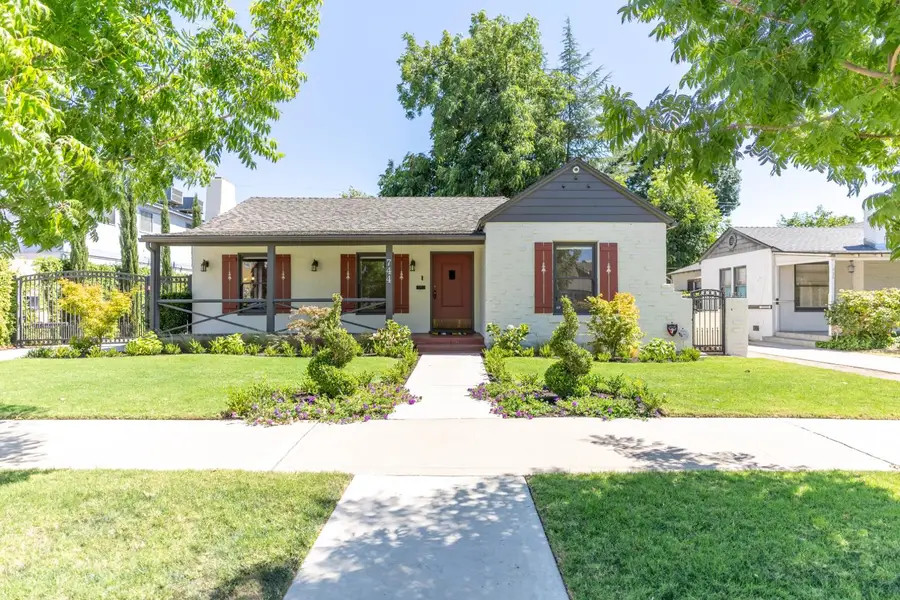 744 E Brown Avenue, Fresno, CA 93704 - #2