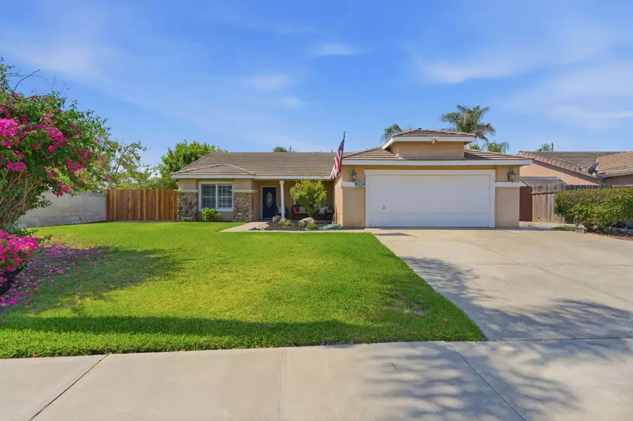 3006 Mission Drive, Hanford, CA 93230 - #2