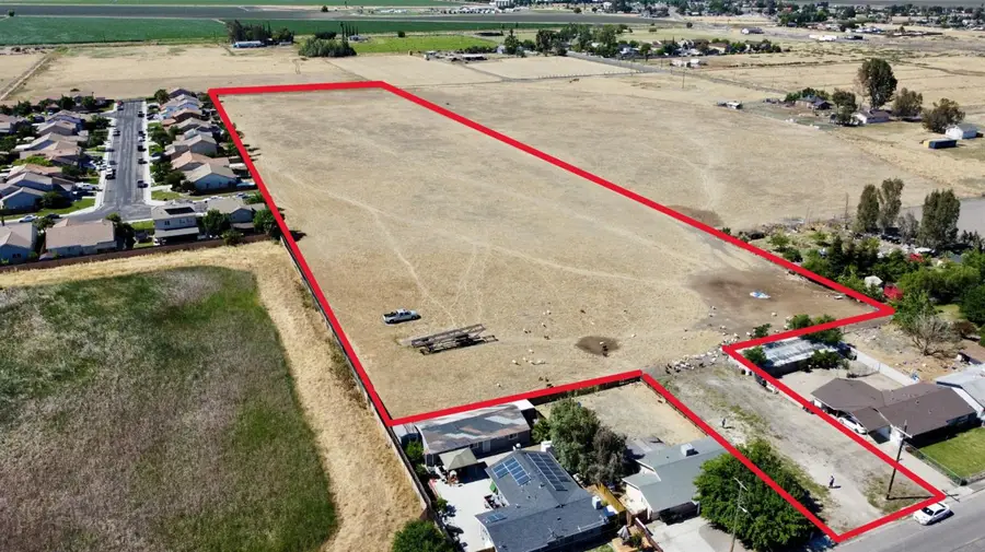 1 W Christian Avenue, Dos Palos, CA 93620 - #3