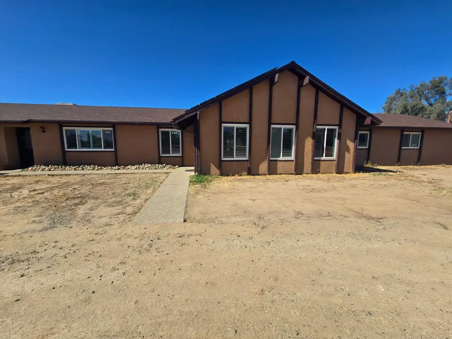 16448 Monreal Road, Madera, CA 93636 - #2