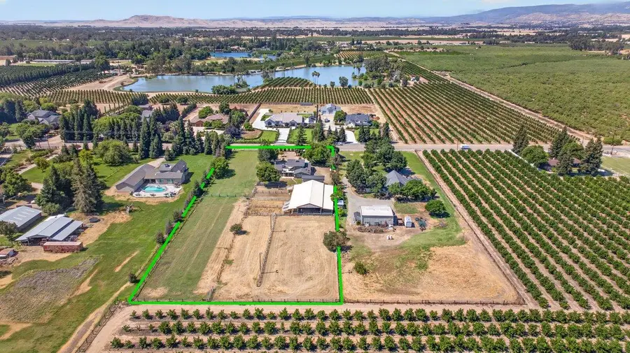 11839 E Ashlan Avenue, Sanger, CA 93657 - #3
