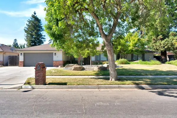 1661 E Fallbrook Avenue, Fresno, CA 93720