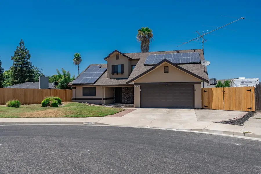 1335 Ramona Avenue, Clovis, CA 93612 - #2