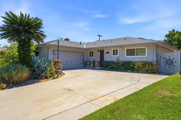 3356 E Pontiac Way, Fresno, CA 93726