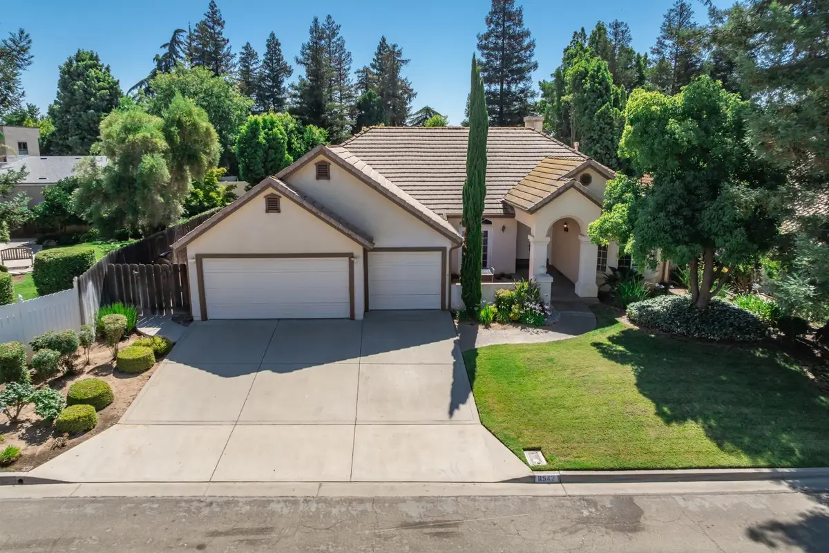 6542 N Rafael Avenue, Fresno, CA 93711 - #1