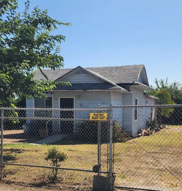 37774 Hunter Road, Dinuba, CA 93618