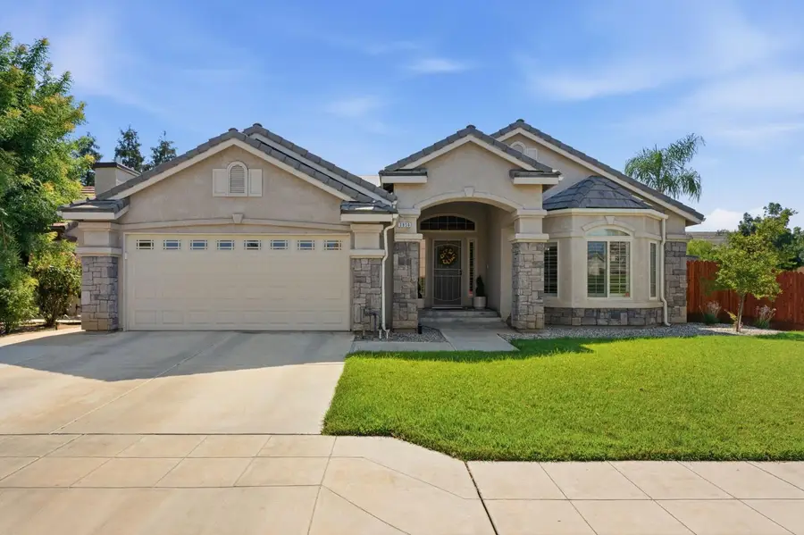 2850 N Apricot Avenue, Fresno, CA 93727 - #2