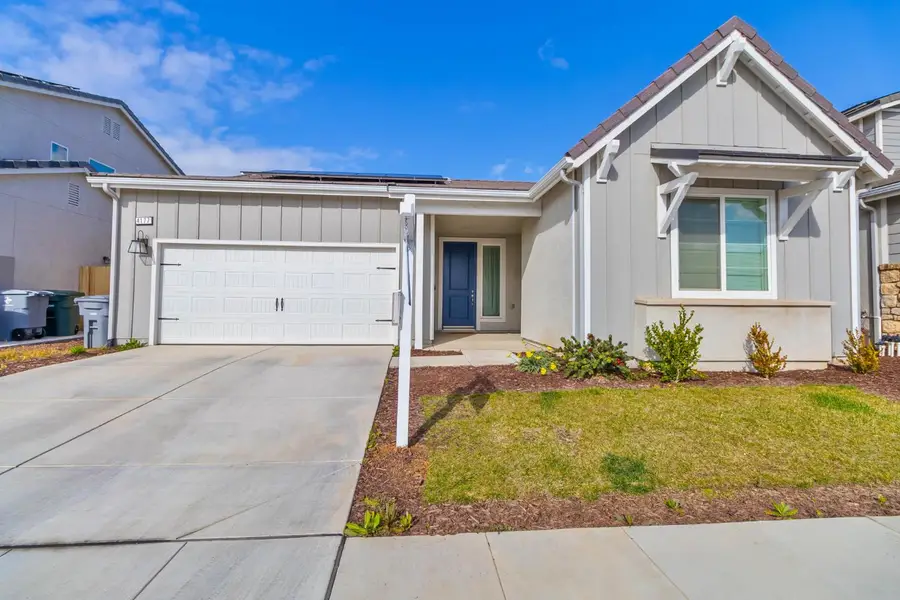 4177 Beverly Avenue, Clovis, CA 93619 - #2