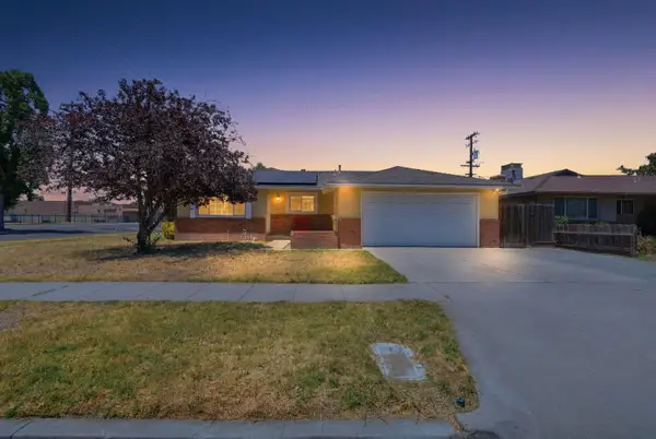 2519 E Buckingham Way, Fresno, CA 93726