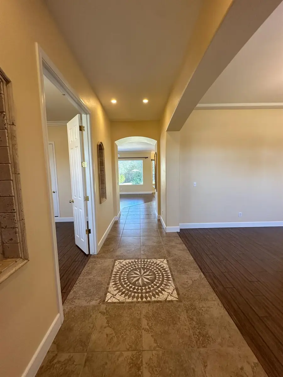 768 Quincy Avenue, Clovis, CA 93619 - #2