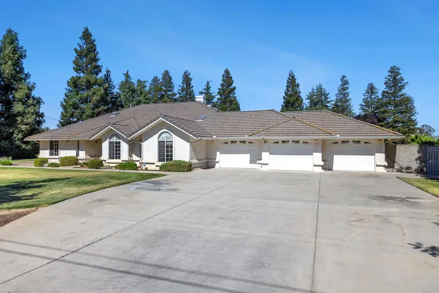 16673 La Canada Road, Madera, CA 93636 - #2
