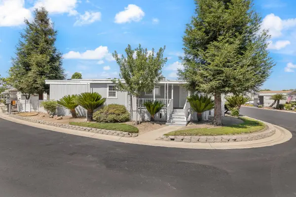 371 Bethel Avenue #SP 74, Sanger, CA 93657