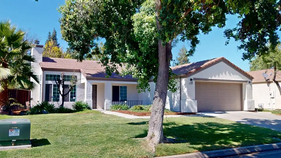 2370 E Jordan Avenue, Fresno, CA 93720 - #2