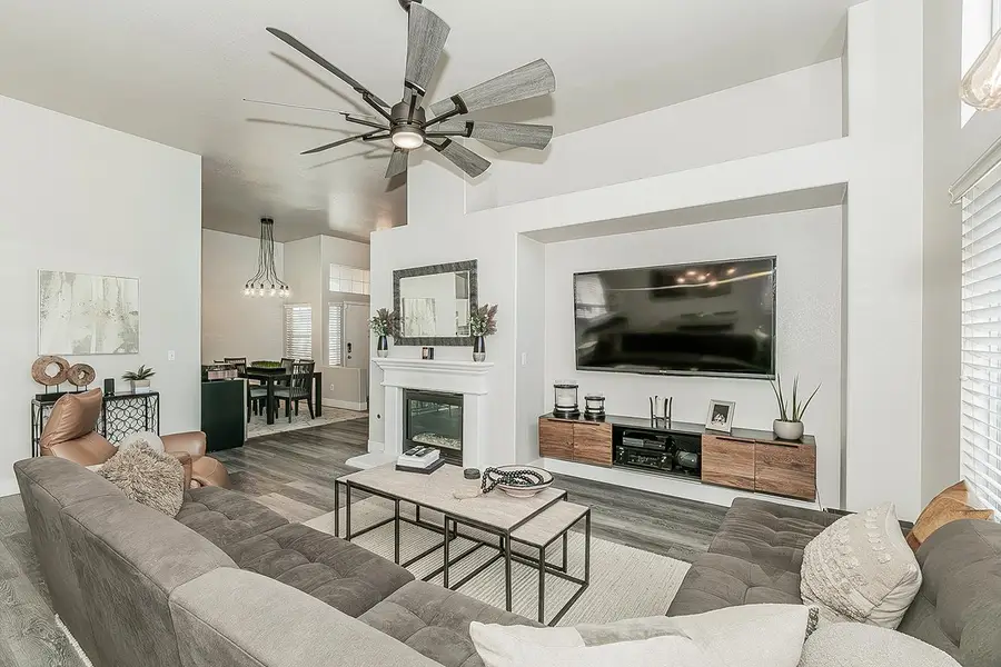 2702 E Caraway Court, Fresno, CA 93720 - #3