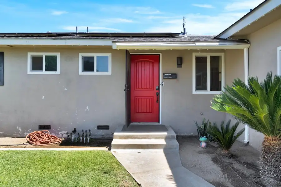777 W Indianapolis Avenue, Clovis, CA 93612 - #3