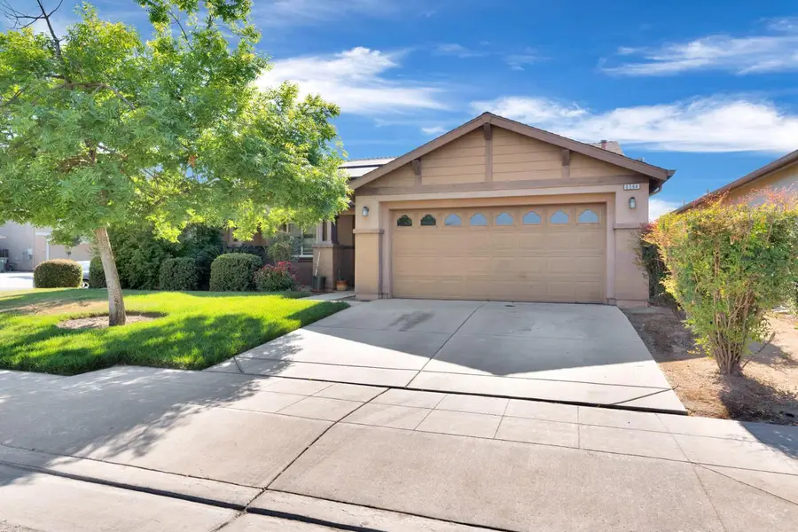 2364 S Rachel Avenue, Fresno, CA 93725 - #3