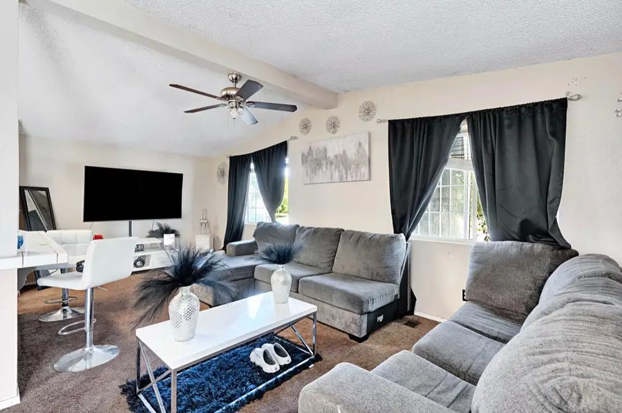 3239 W Vassar Avenue, Fresno, CA 93722 - #3