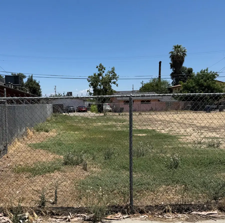 266 N Effie Street, Fresno, CA 93701 - #3