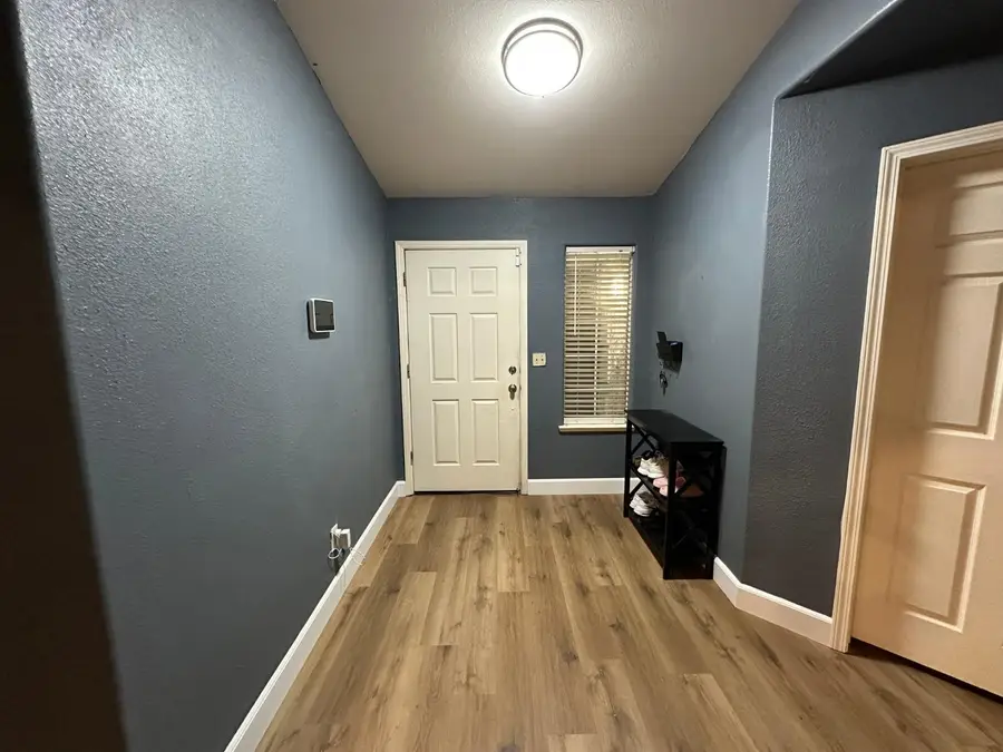 2526 Gibson Avenue, Clovis, CA 93611 - #2