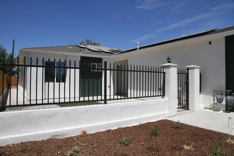 728 W Vassar, Fresno, CA 93705 - #2