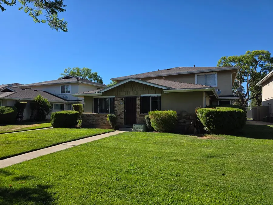 4974 N Holt Avenue #102, Fresno, CA 93705 - #3