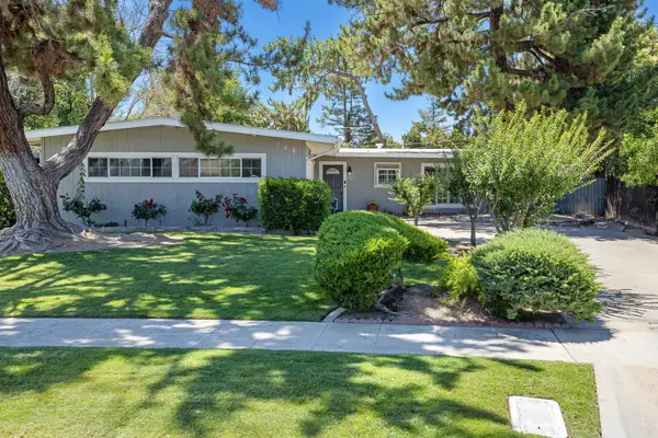 746 W Acacia Avenue W, Fresno, CA 93705
