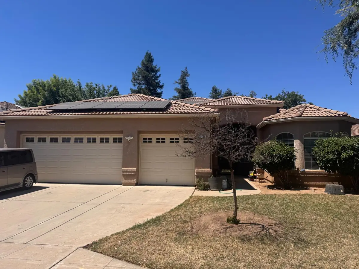 2616 E Omaha Avenue, Fresno, CA 93720 - #1