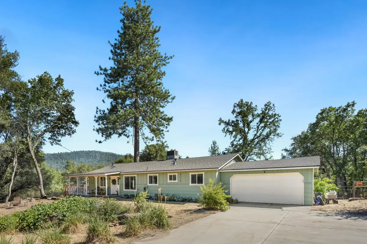 38696 Sierra Lakes Drive, Oakhurst, CA 93644 - #1