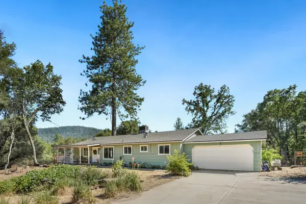 38696 Sierra Lakes Drive, Oakhurst, CA 93644