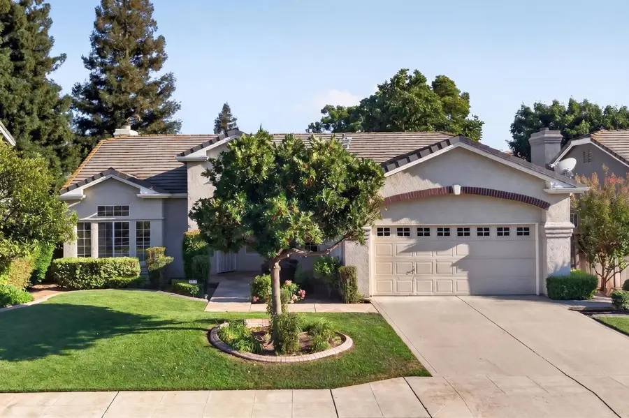 2554 Twain Avenue, Clovis, CA 93611 - #2