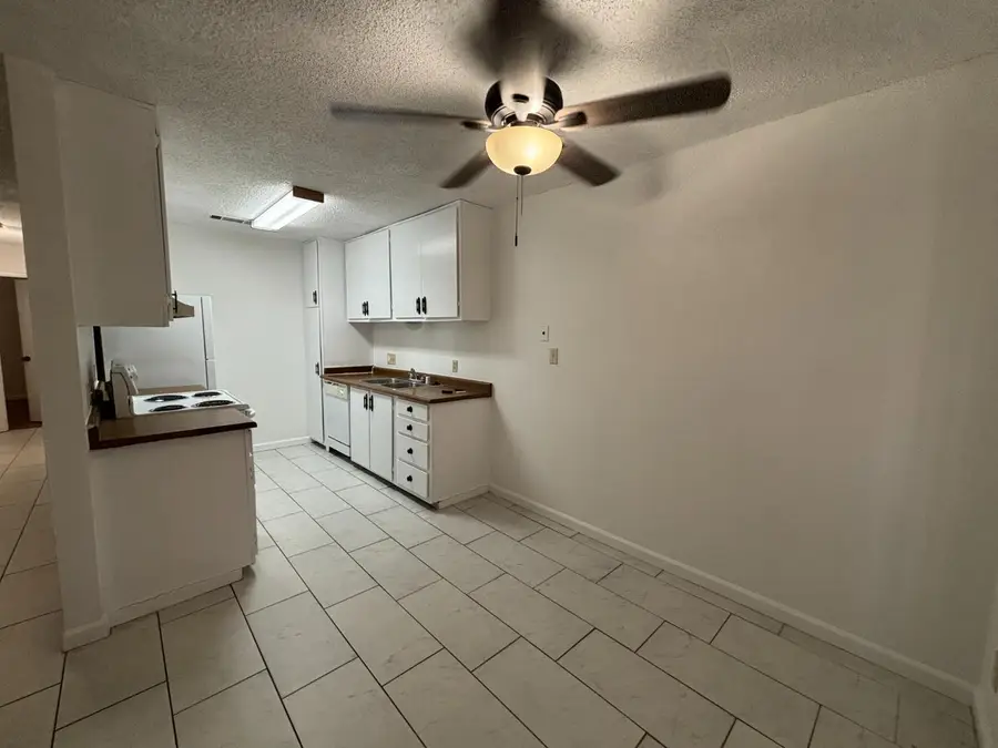 5181 E Olive Avenue #118, Fresno, CA 93727 - #2
