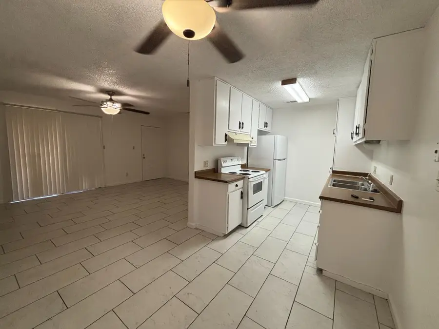 5181 E Olive Avenue #118, Fresno, CA 93727 - #3