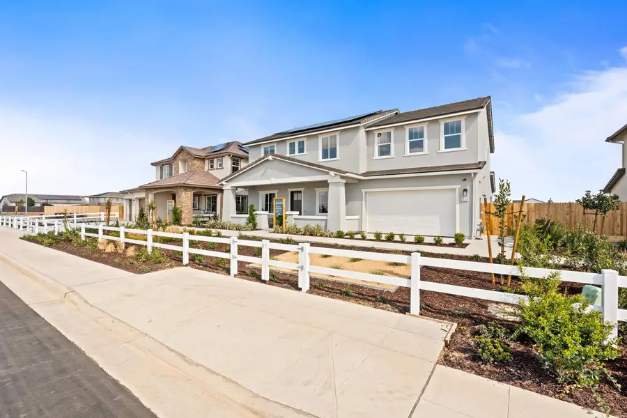330 N Vista Ave, Fowler, CA 93625 - #2