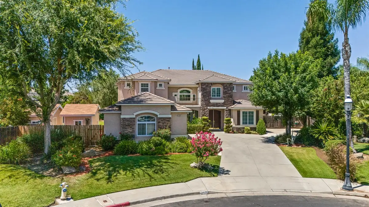 1876 N Jasmine, Clovis, CA 93619 - #1