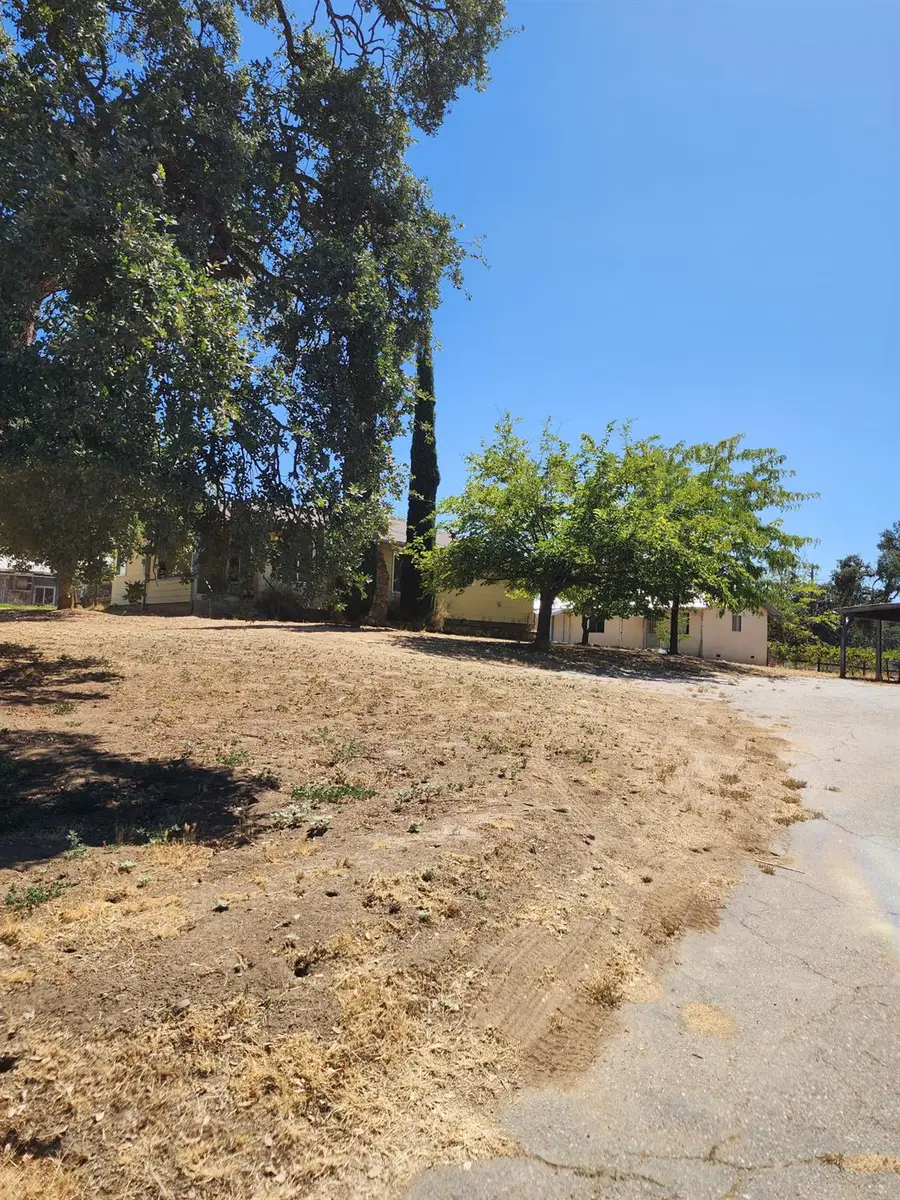 25735 Wellbarn Road, Clovis, CA 93619 - #2