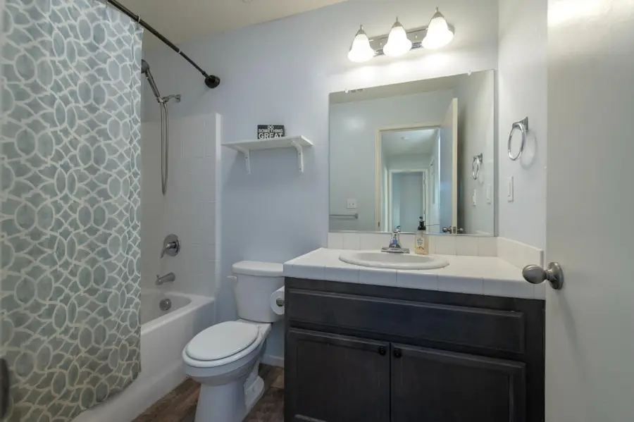 2149 E Sweet Avenue, Visalia, CA 93292 - #3