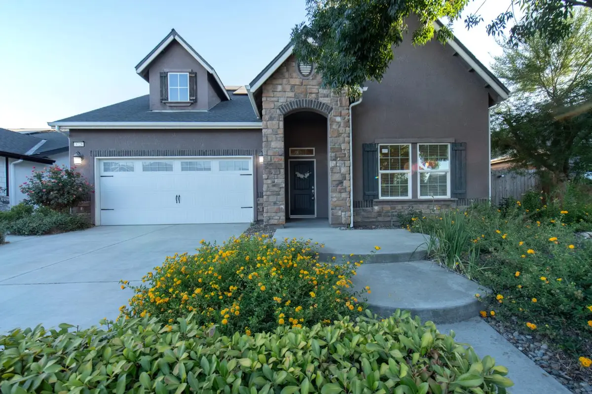 3728 W Ceres Court, Visalia, CA 93291 - #1