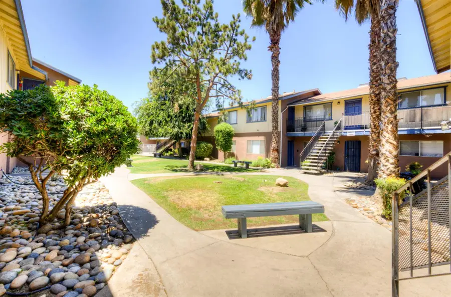 615 S Demaree Street, Visalia, CA 93277 - #2