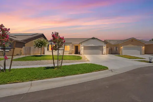 1326 W Sawtooth Place, Hanford, CA 93230