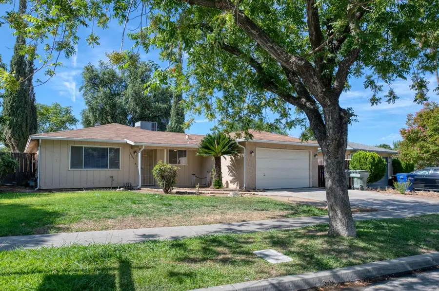 5904 E Pontiac Way, Fresno, CA 93727 - #3