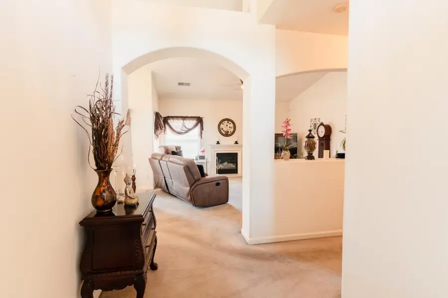 1323 Florence Avenue, Dinuba, CA 93618 - #3