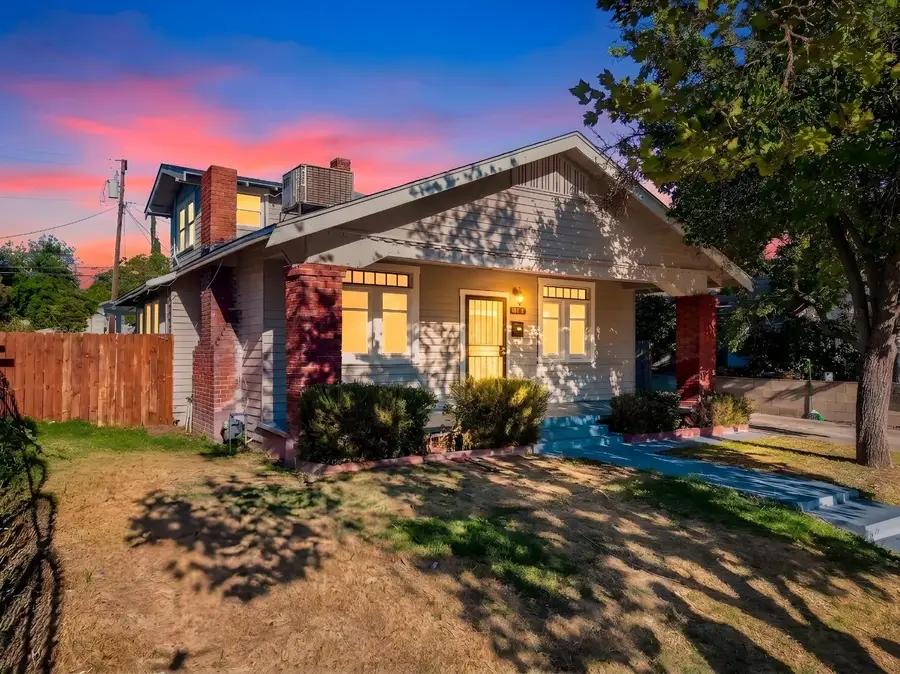 814 N Roosevelt Avenue, Fresno, CA 93728 - #2