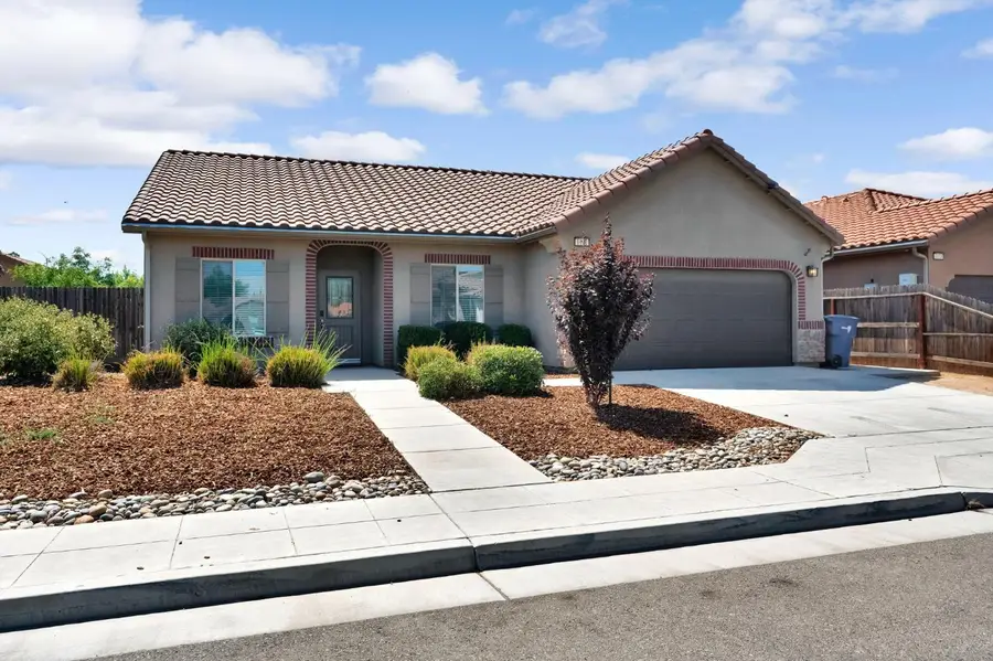 1192 S Orangewood Drive, Fresno, CA 93727 - #2