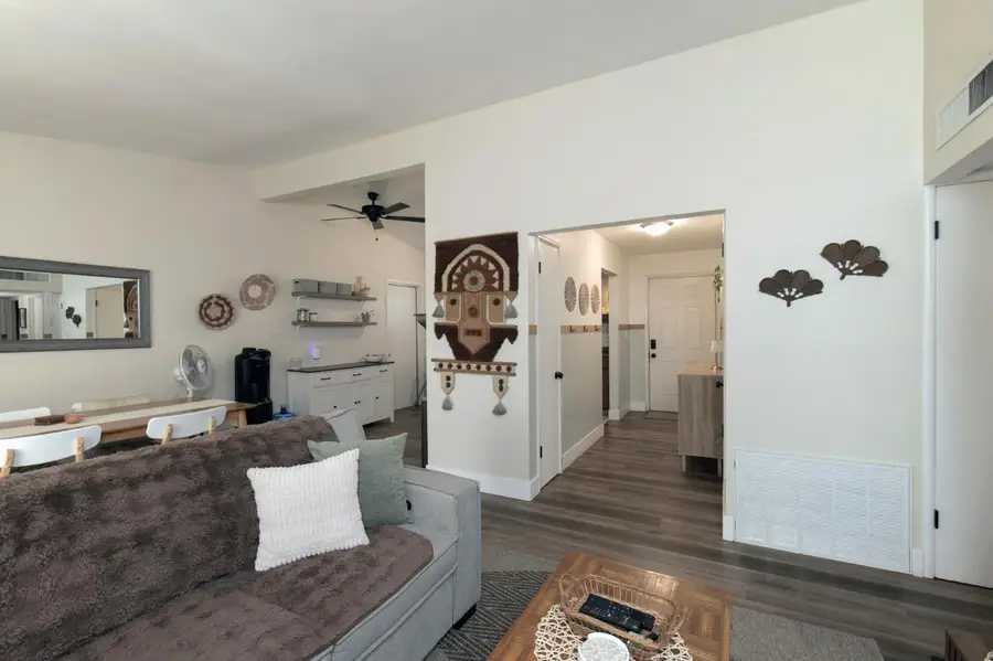 332 W Spring Lane, Lemoore, CA 93245 - #3